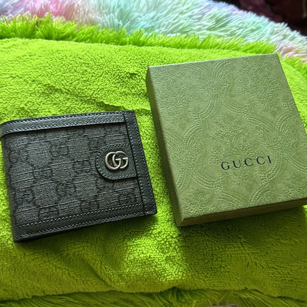 Gucci monogram gray wallet with coin pocket new